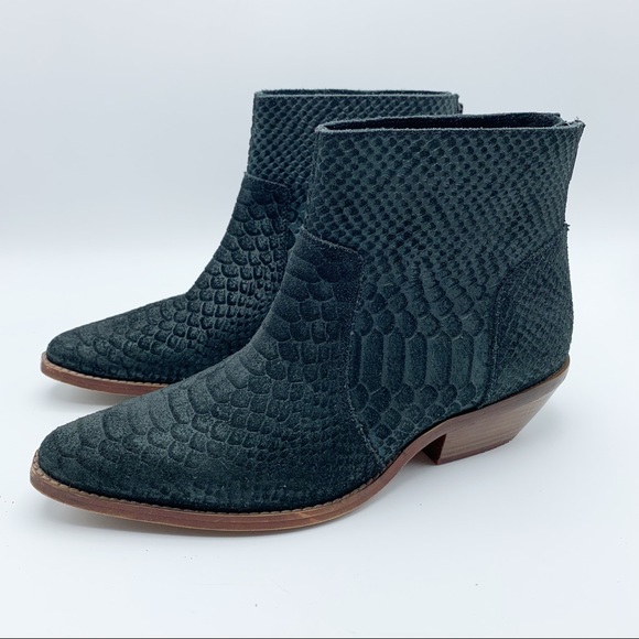 Diba Shoes - Diba Zora Black Suede Ankle Boots EUC Size 8